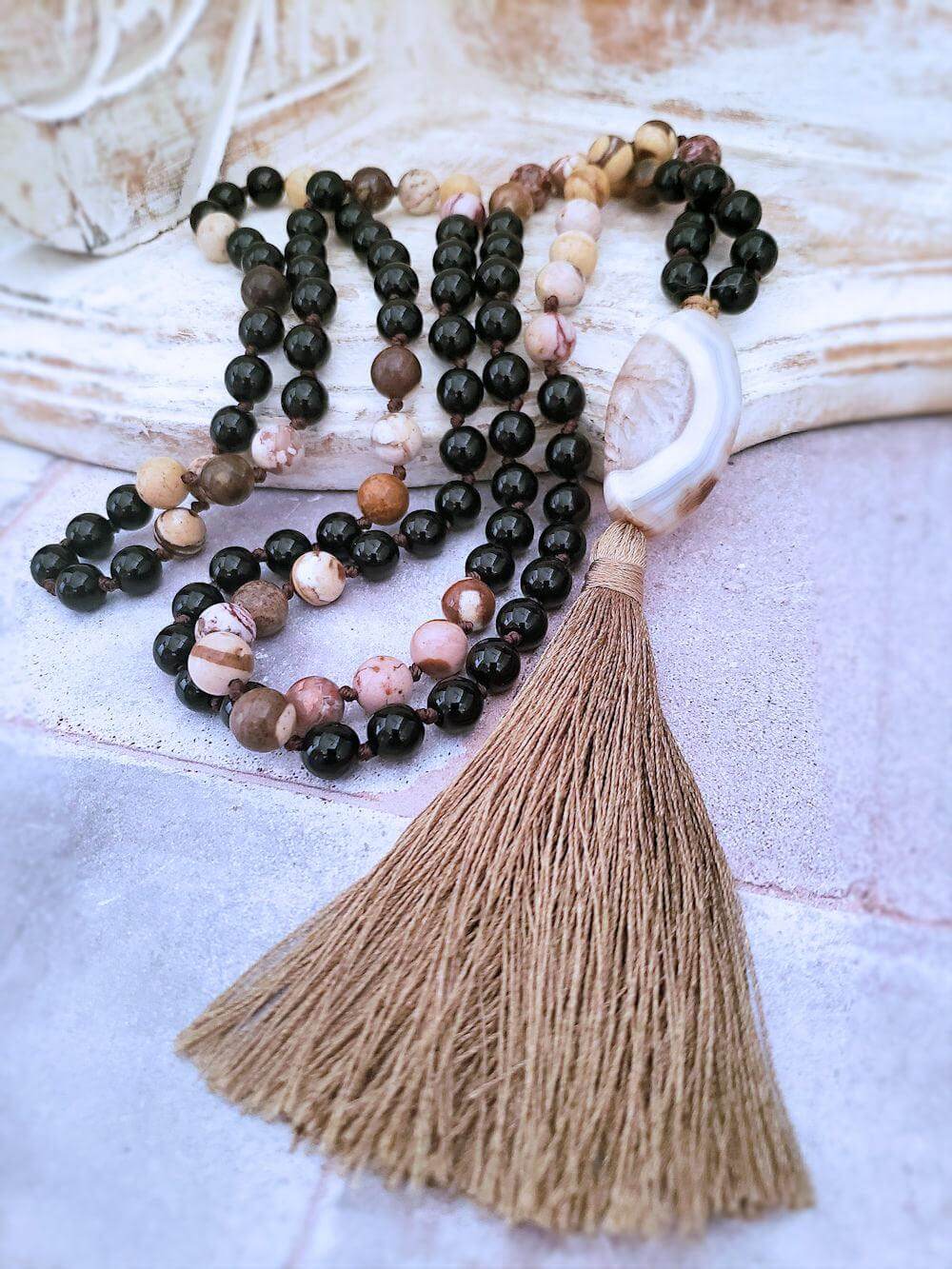 Brown Agate on Gold Chain Necklace, Brown Agate Beads, online Gold Chain, Brown Beads, Brown Stones, Agate Beaded Necklace, Agate Beads Necklace