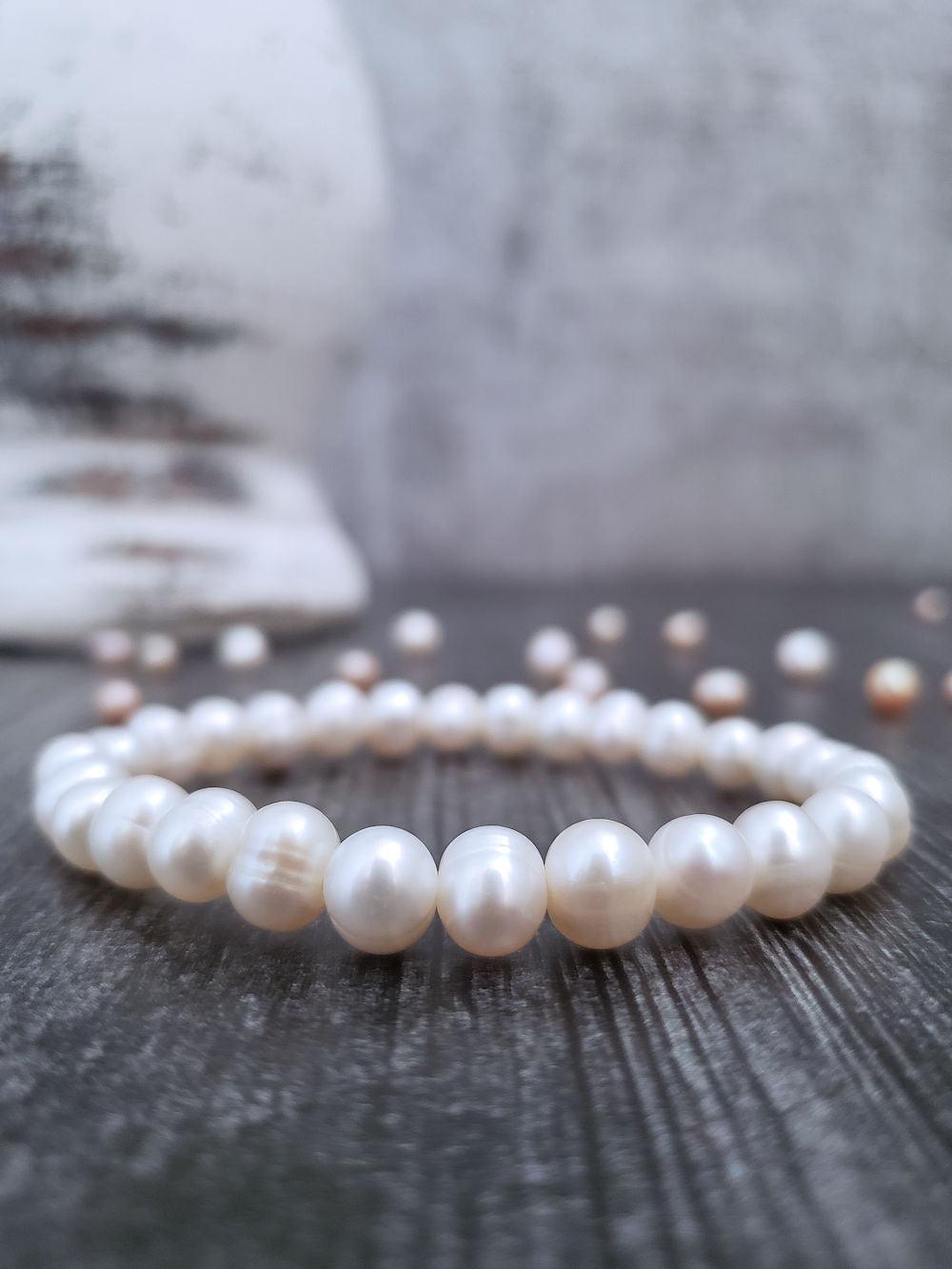 Stretchy Pearl Bracelets - Multiple colors