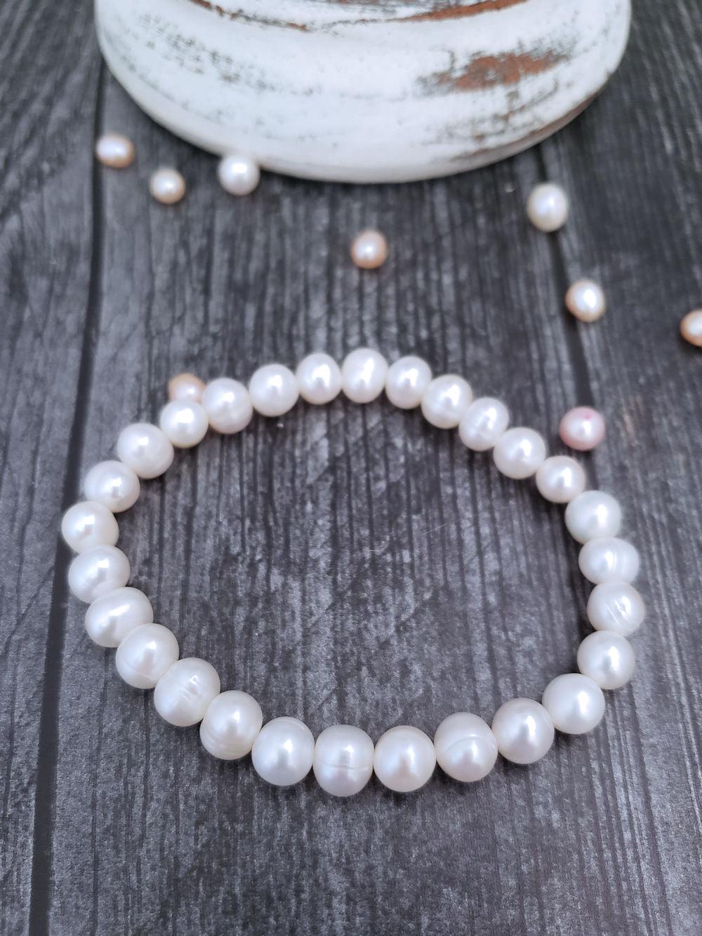 Stretchy Pearl Bracelets - Multiple colors