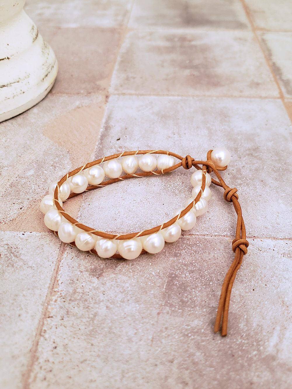 Leather and Pearl Bracelet - Light Tan Lether