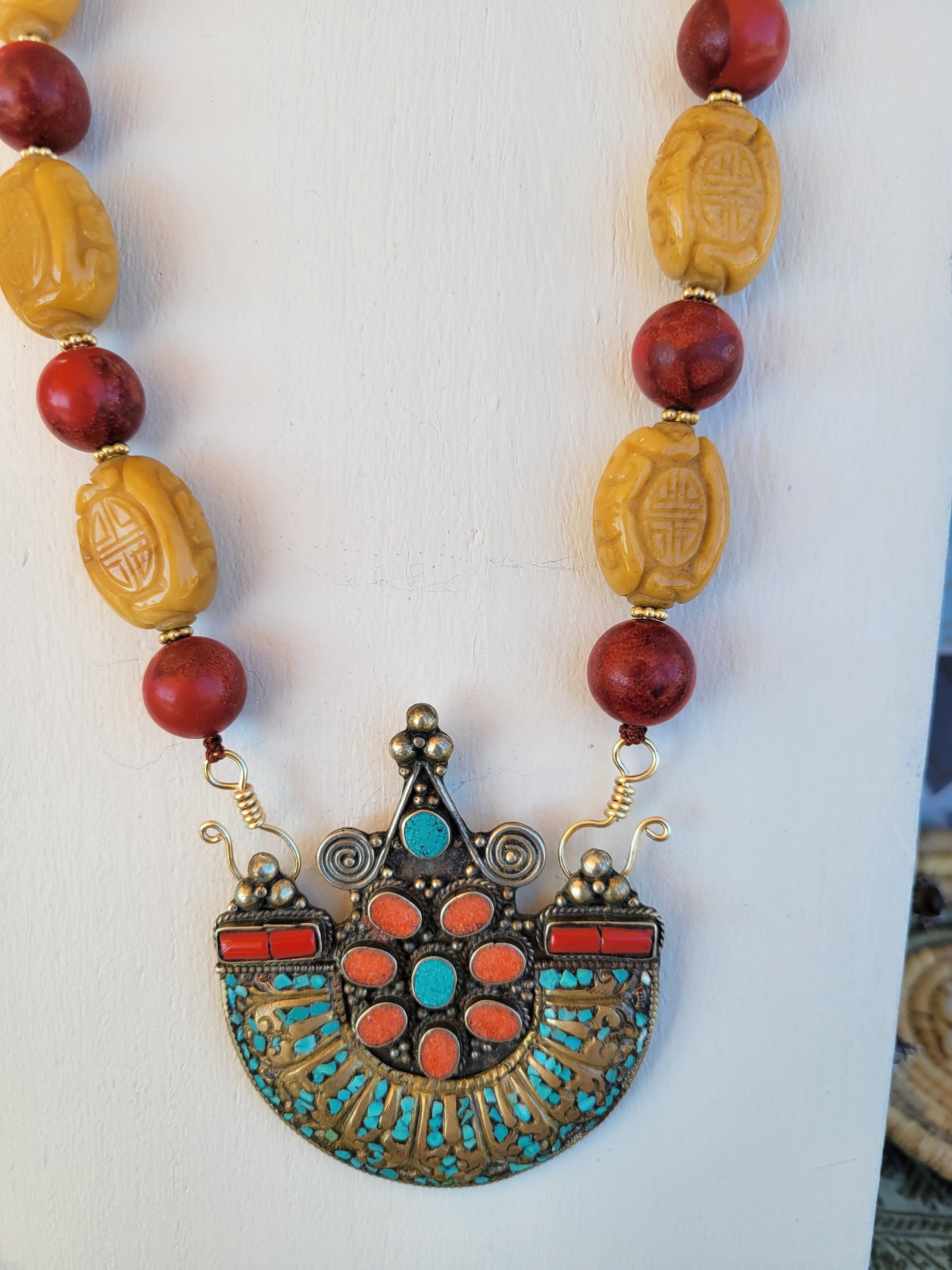 Yellow Jade & Sponge Coral Convertible Necklace