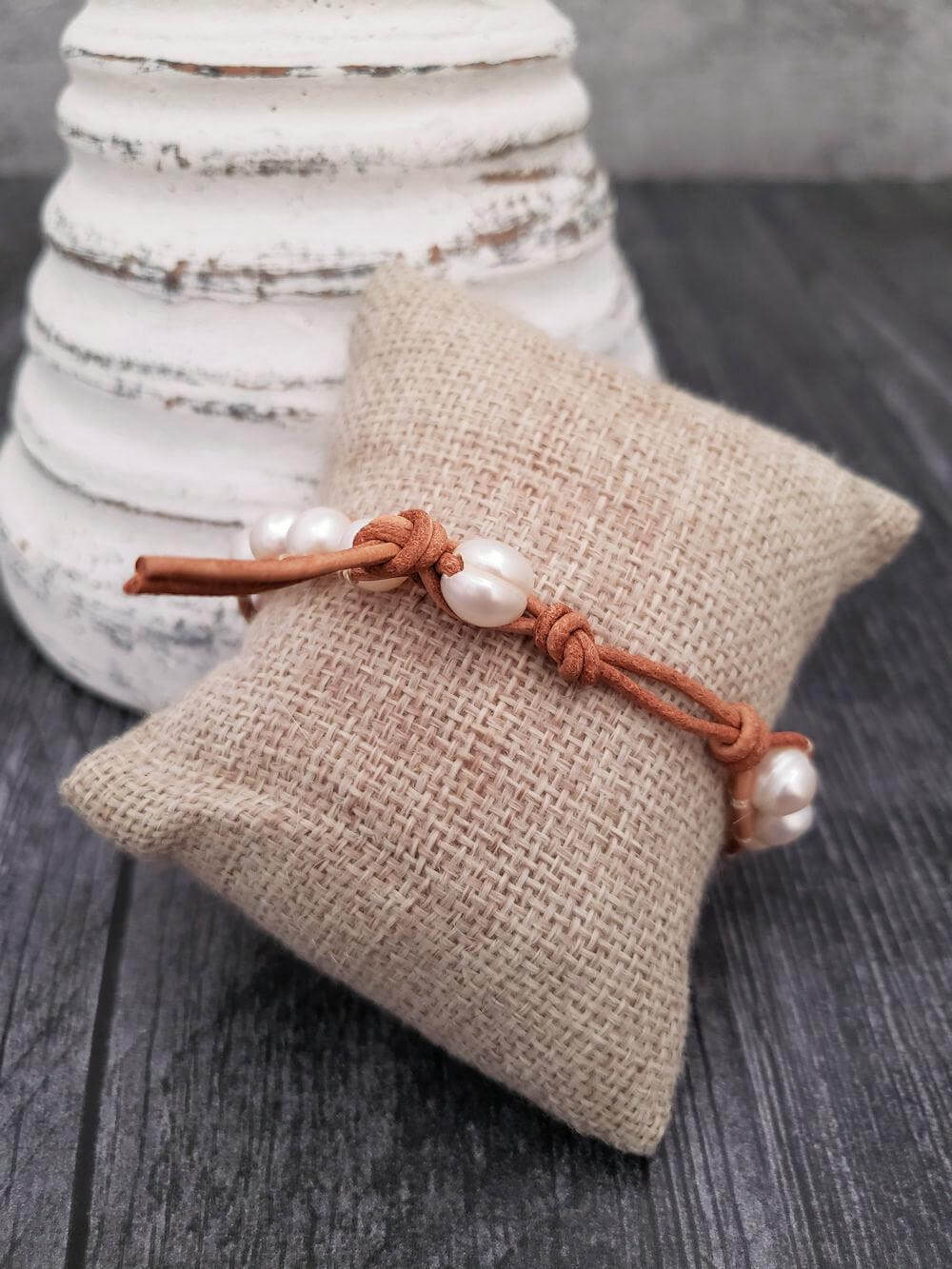 Leather and Pearl Bracelet - Light Tan Lether